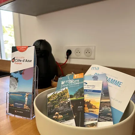 Magnifique De Chez Charlotte Apartman